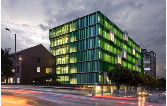 La Universidad EAN avanza en la implementación de credenciales digitales en alianza con Global Certifica